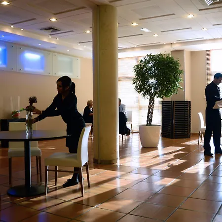 メルキュール センター アンティゴーヌ