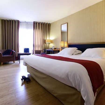 メルキュール センター アンティゴーヌ ホテル