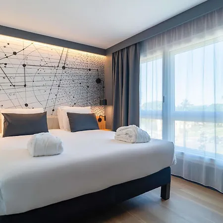 Mercure Centre Antigone 4*