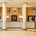 メルキュール センター アンティゴーヌ 4*