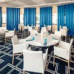メルキュール センター アンティゴーヌ ホテル 4*