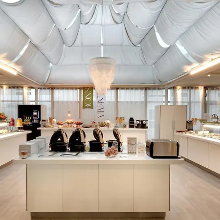 Hotel Mercure Centre Antigone 4*