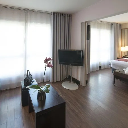 Mercure Centre Antigone Hotel 4*