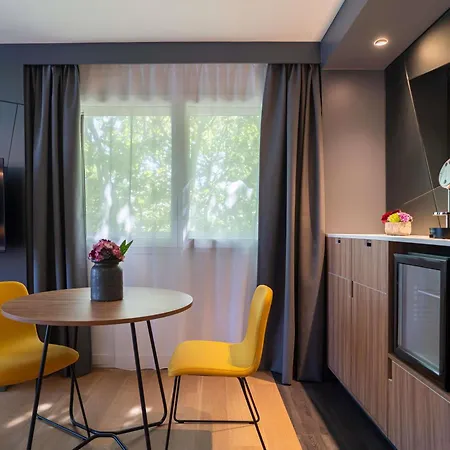 Mercure Centre Antigone Hotel 4*