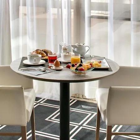 Mercure Centre Antigone 4*