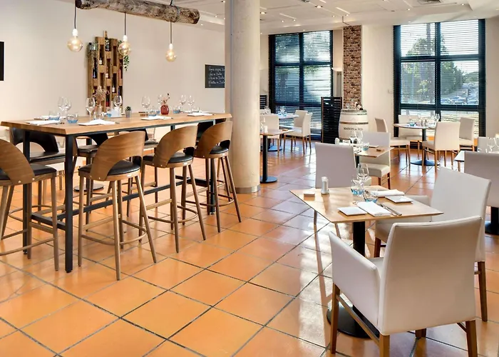 Mercure Centre Antigone 4*